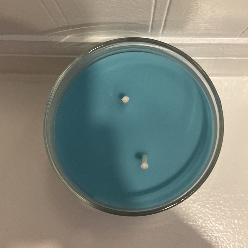 Yankee ‘Catching Rays’ 🪸🐚 candle 🕯️ - Picture 2 of 3